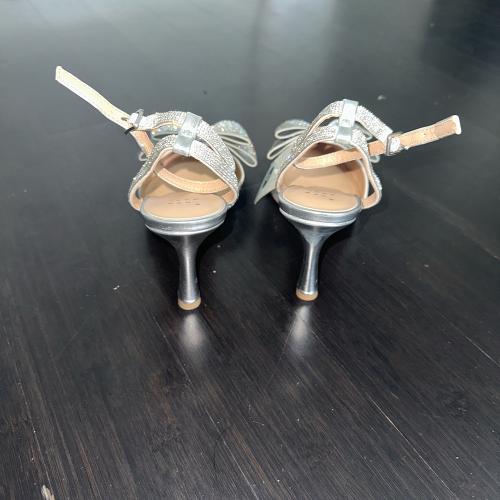 A New Day Glittering Silver Heels with Bow - Picture 6 of 7